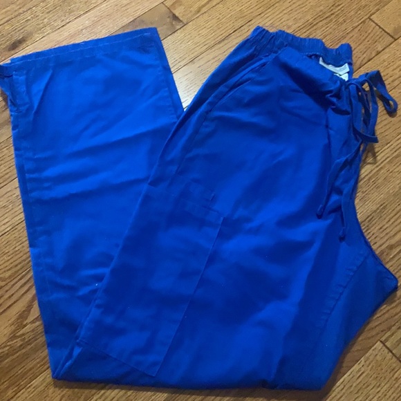 UA Scrubs Tops - UAscrub pant Royal blue size Medium
